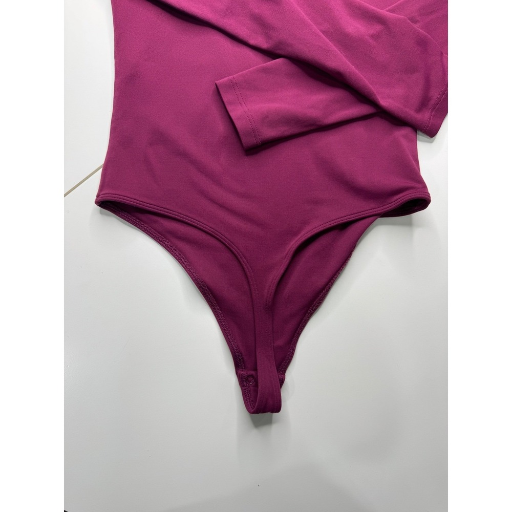 Babaton Square Neck Long Sleeve Bodysuit Berry Purple Contour Size S - Picture 5 of 5